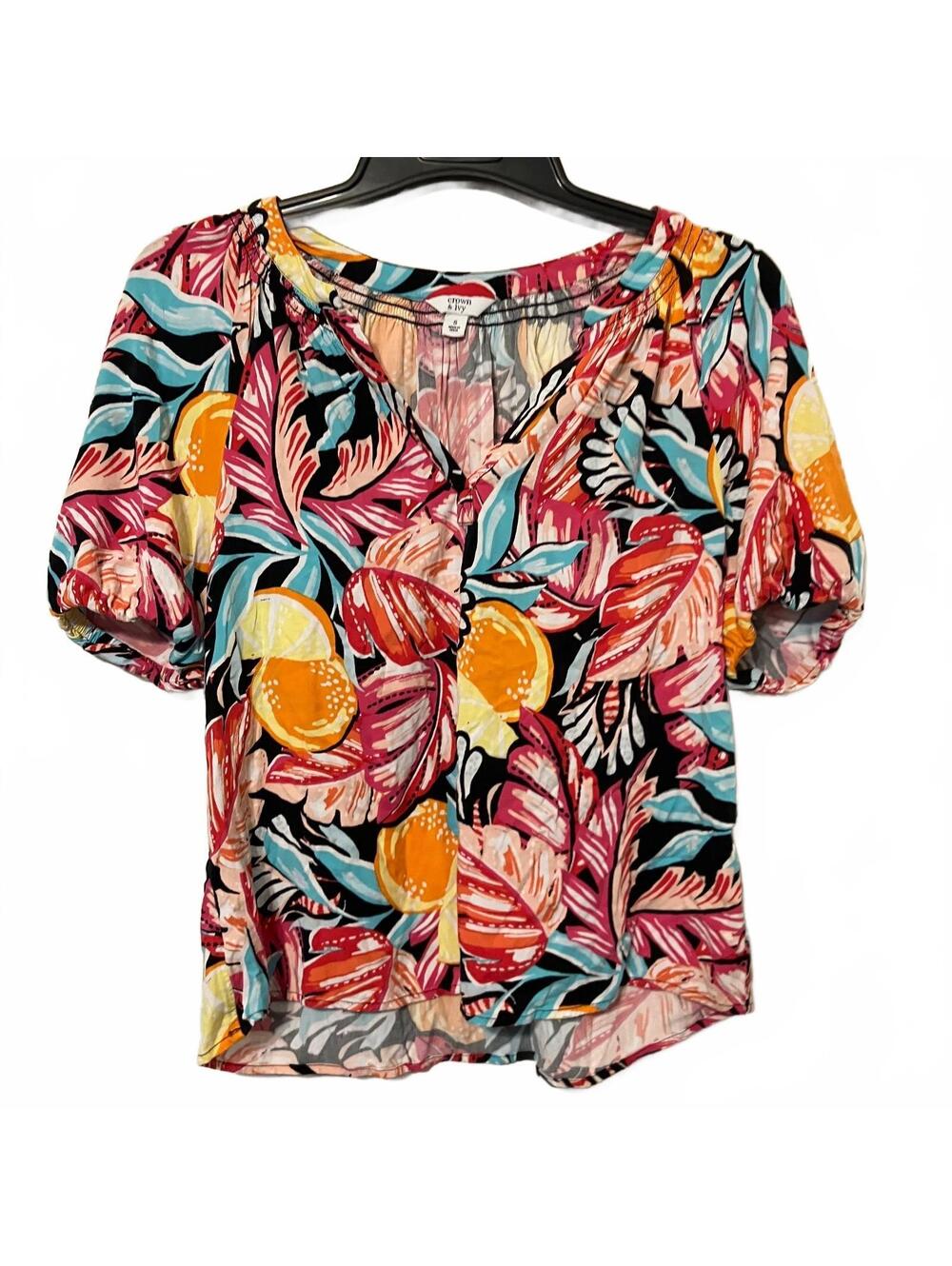Crown & Ivy Women's Whimsical Coastal Tropical V-Neck Puff Sleeve Top Small
